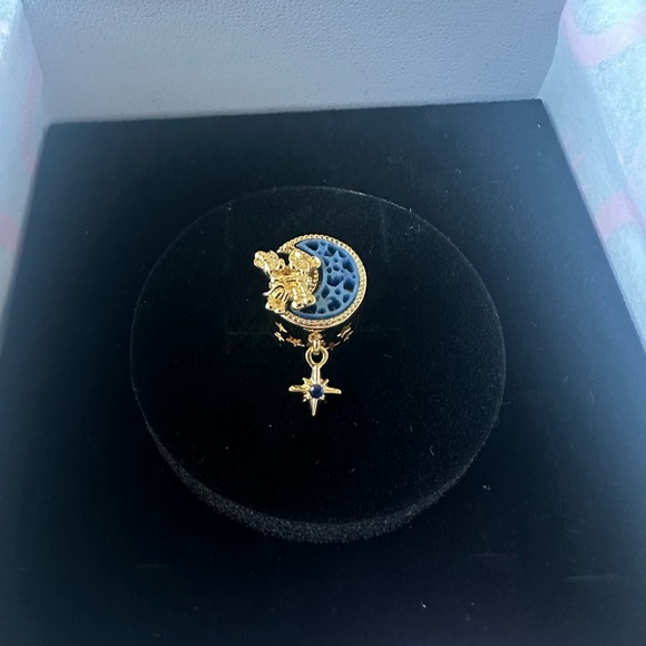 Pandora | Jewelry | Disney Mickey Mouse Minnie Mouse Crescent Moon ...